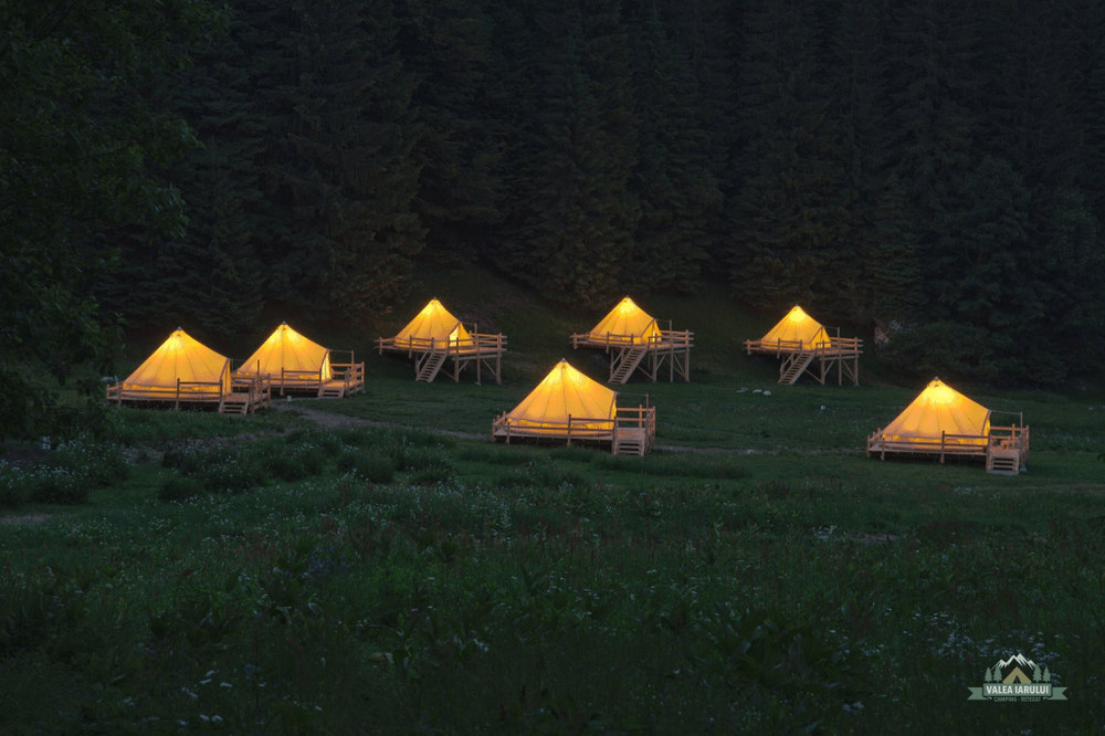 Camping Valea Iarului – Munții Retezat